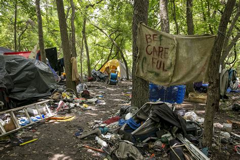 Drugs, homeless camps continue at East Austin Park